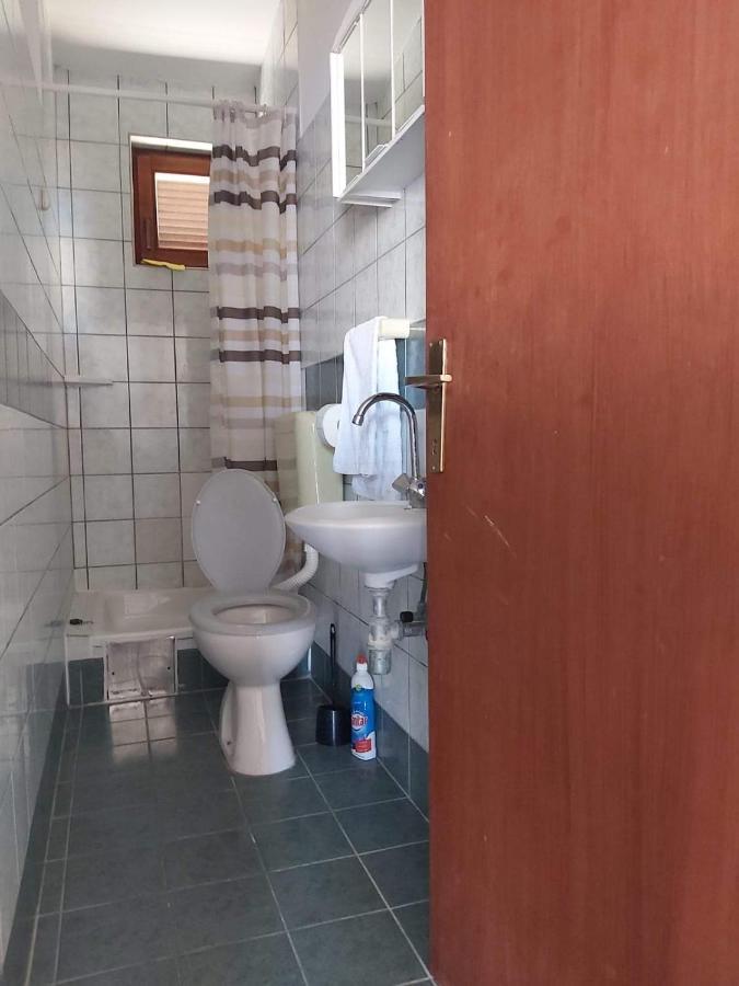 Apartmani Vesna Miškovići Екстериор снимка
